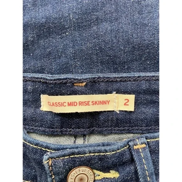 NEW Levi's Classic Mid Rise Skinny Medium Dark Wash Size 2 - Picture 5 of 5